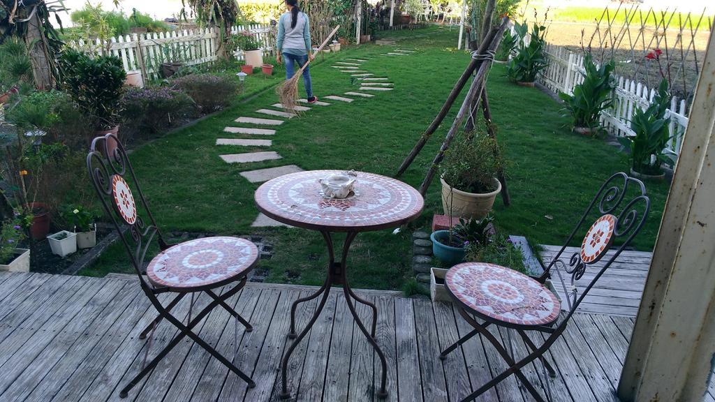 Breadtree Homestay Wujie Exteriér fotografie